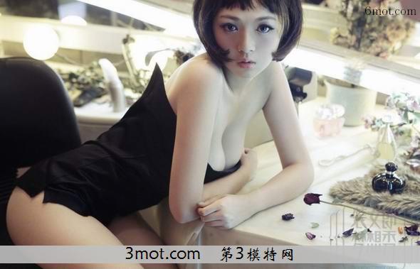 装女郎闪闪maity前凸后翘性感写真(1)