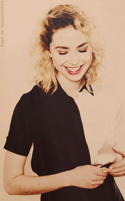 Freya Mavor Nin71RcP_o