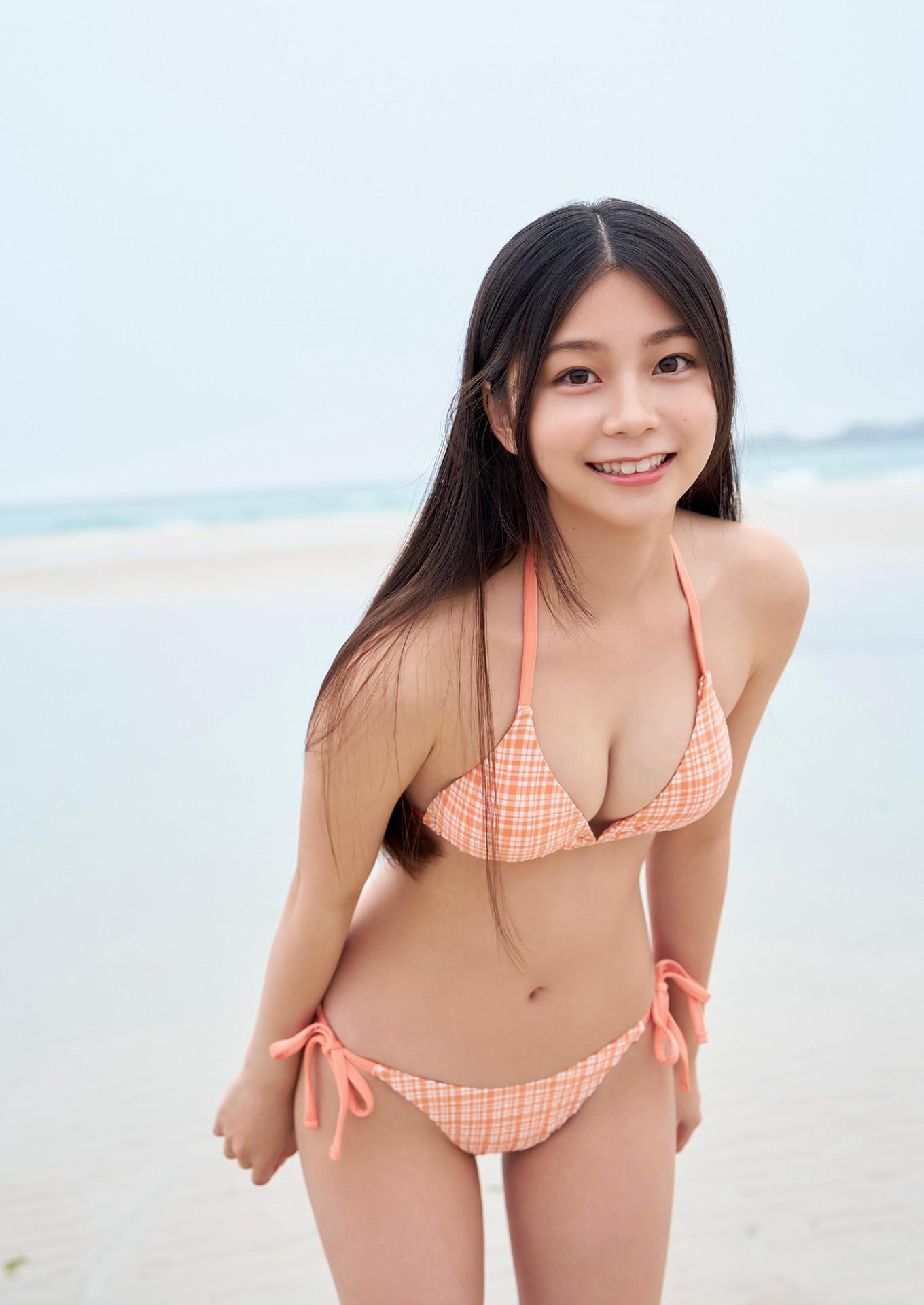 Ai Inamitsu 稲光亜依, Young Jump 2025 No.36・37 (ヤングジャンプ 2025年36・37号)(14)