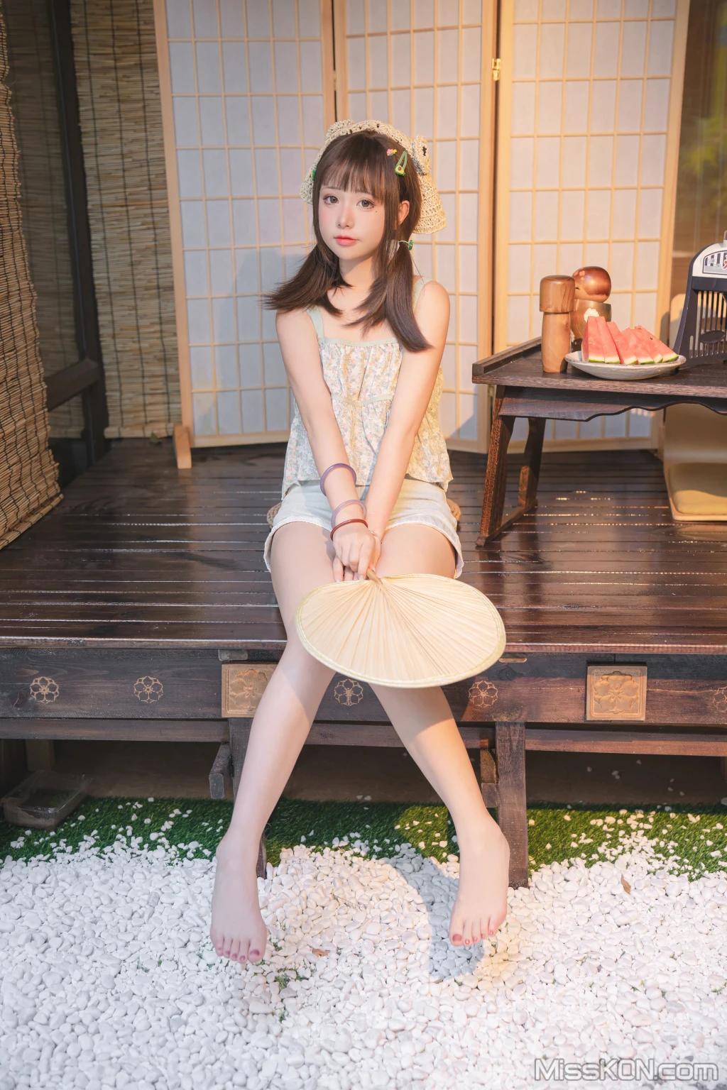 Coser@爆机少女喵小吉 (Nekokoyoshi): 小吉的小镇生活 (106 photos )(3)