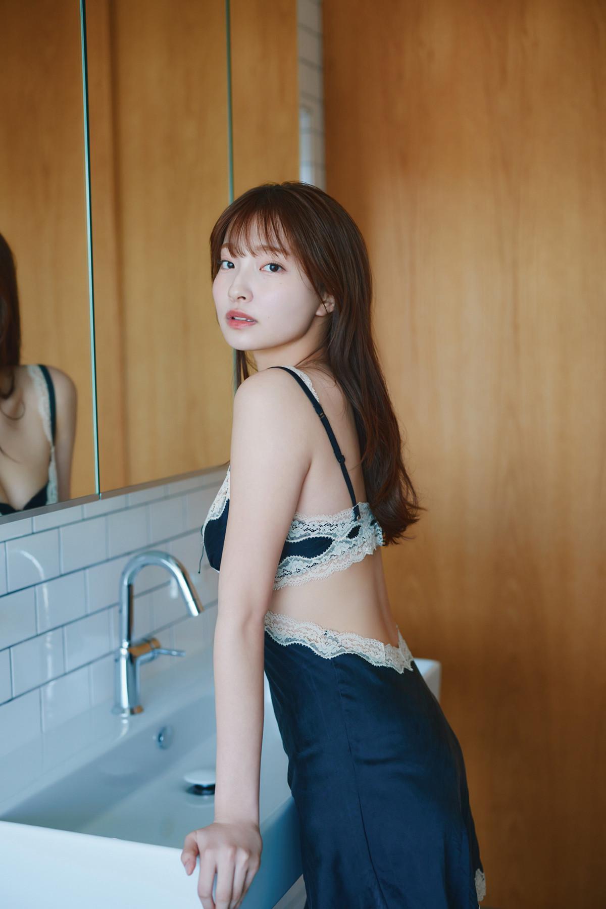 Natsuki Satonaka 里仲菜月, FRIDAYデジタル写真集 『おとなっちゃん！ vol.2』 Set.02(15)