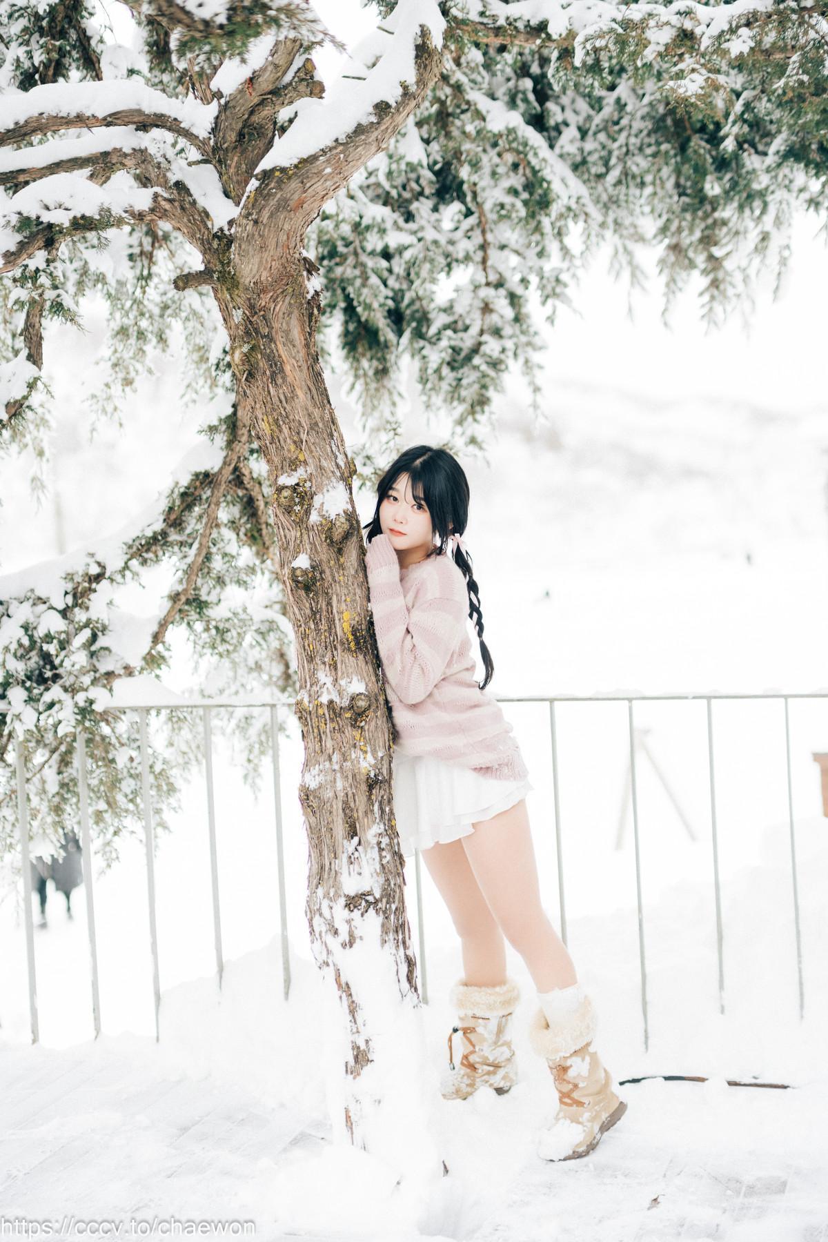 ZIA.Kwon 권지아, [Loozy] Snow Girl Set.01(27)