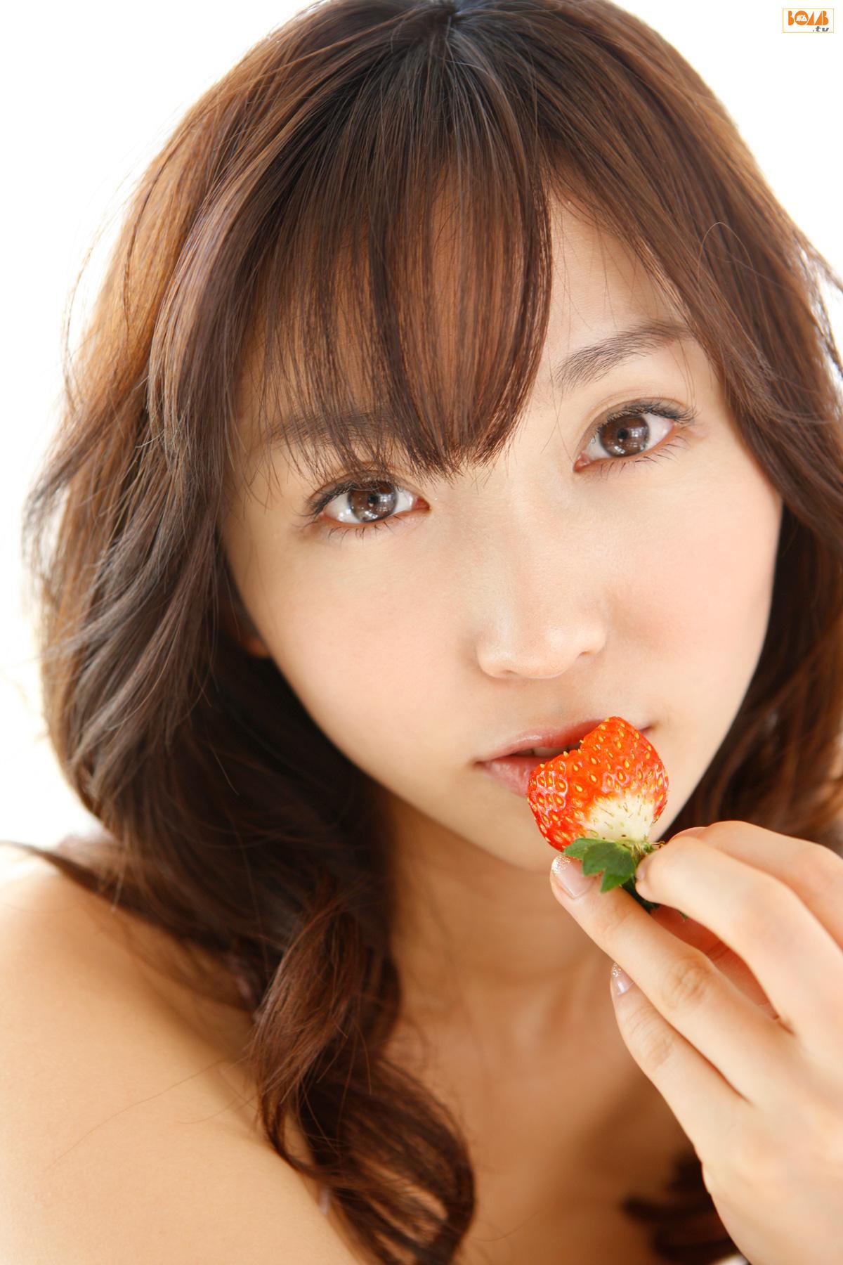 [Bomb.TV] 2011年05月号 吉木りさ Risa Yoshiki 写真集(16)