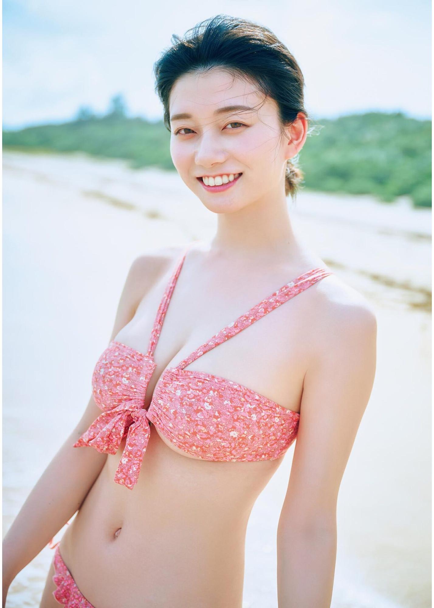 Kanna Seto 瀬戸環奈, 1st写真集 「Emerald」 Set.04(1)