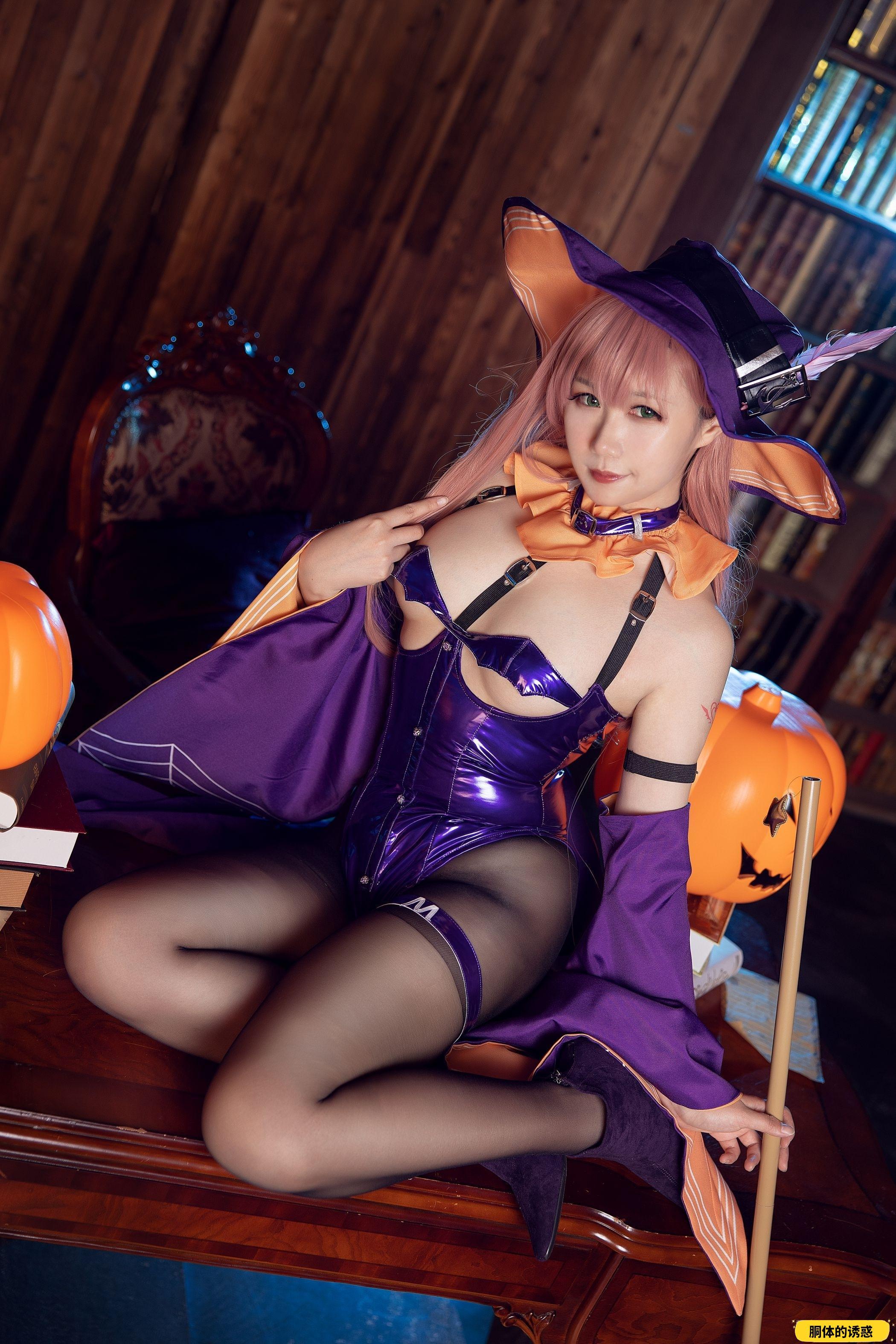 Makachan 麻花麻花酱 - Memphis Halloween (Azur Lane)