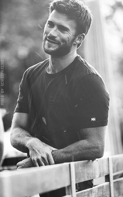 Scott Eastwood Uc2d4Exg_o