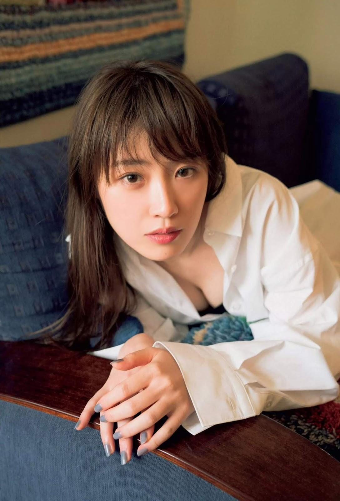 Kazumi Takayama 高山一実, Weekly Playboy 2019 No.08 (週刊プレイボーイ 2019年8号)(1)