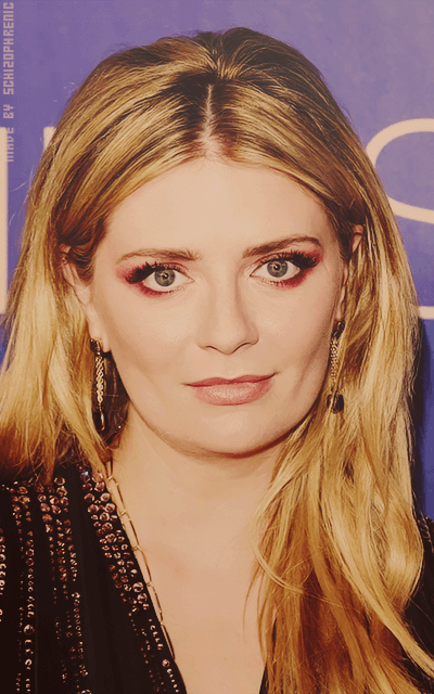 Mischa Barton Md8PkQAC_o