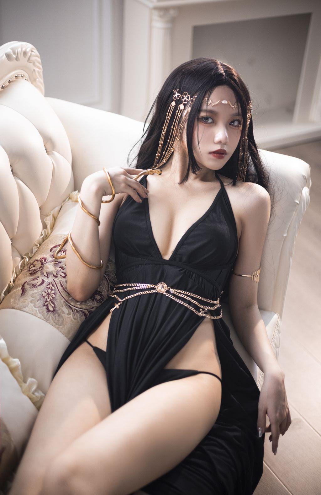 Coser@果咩酱w Vol.023: 反派角色 (25 photos)