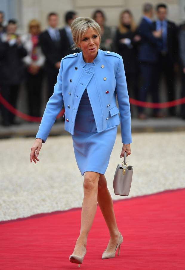 Brigitte Macron Blog photos sexy / Sexy pictures blog pic