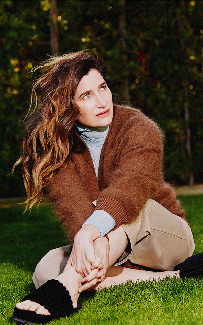 Kathryn Hahn 6oD2skUM_o