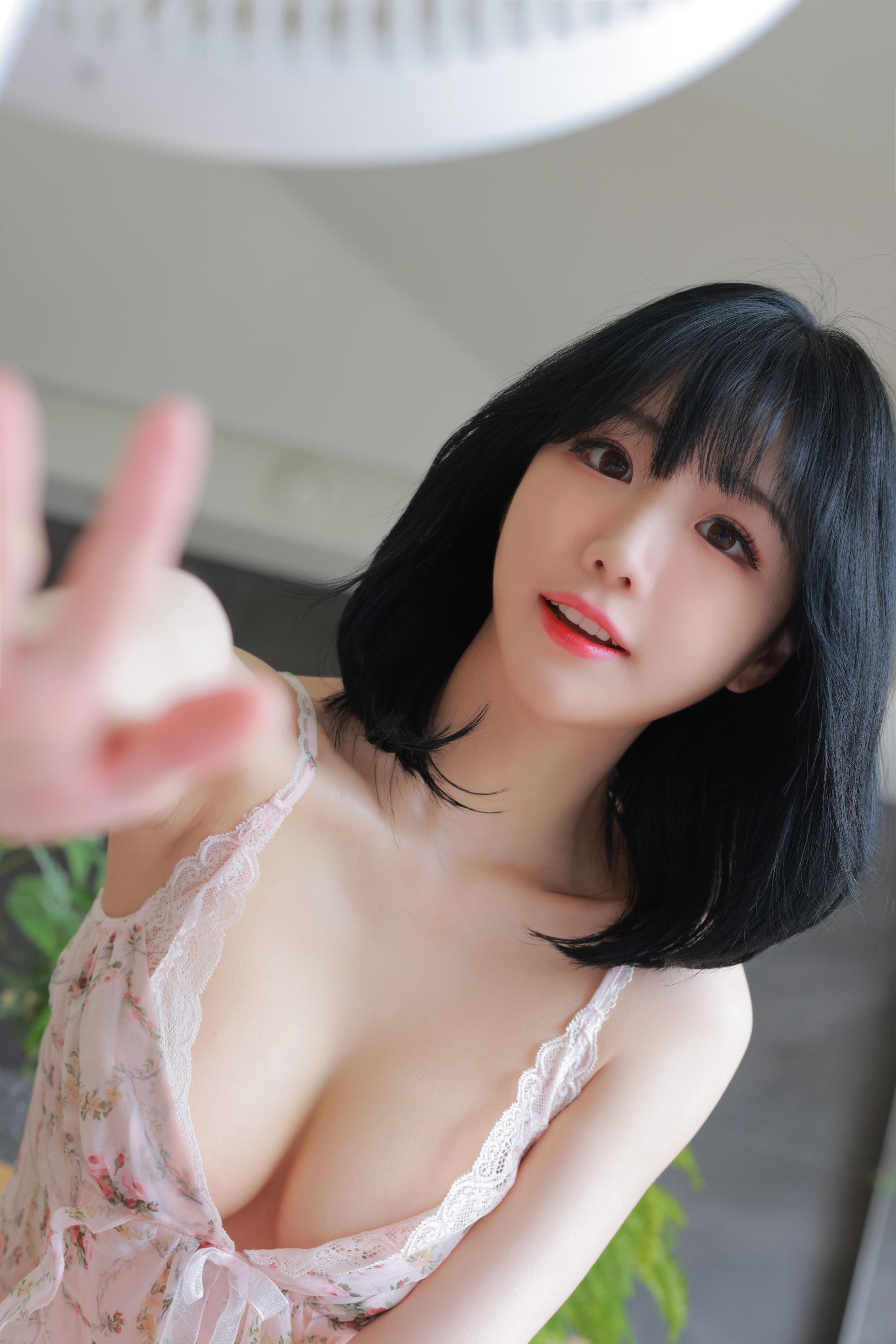 [Addielyn] Monthly Addielyn – July Morning classes 写真套图(20)