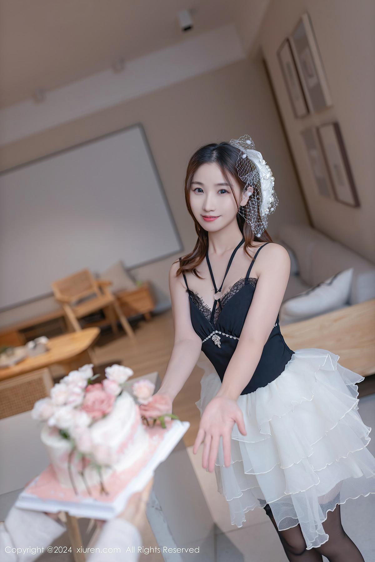 XiuRen秀人网 No.8398 杏子Yada(3)