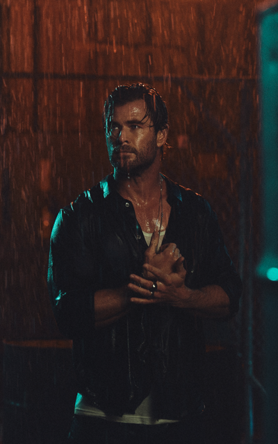 Chris Hemsworth Cjl0JC5D_o