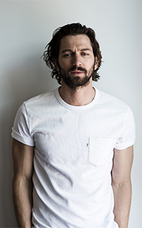 Michiel Huisman 6rWISl4Y_o