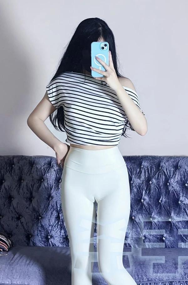 推特美女@杀手小蛇私拍尺度福利合集2(8)