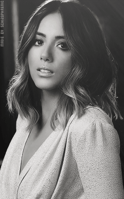 Chloe Bennet FGKPrLWc_o