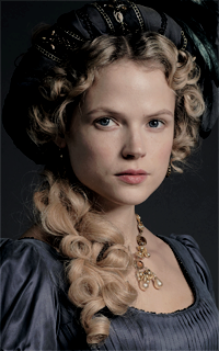 Gabriella Wilde XV5oXI0B_o