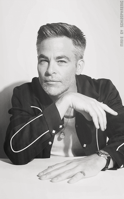 Chris Pine Iyo41sW6_o