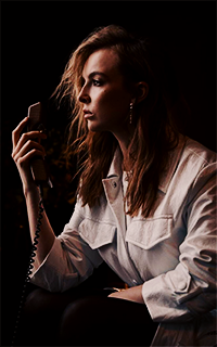 Jodie Comer SnOvCMKm_o