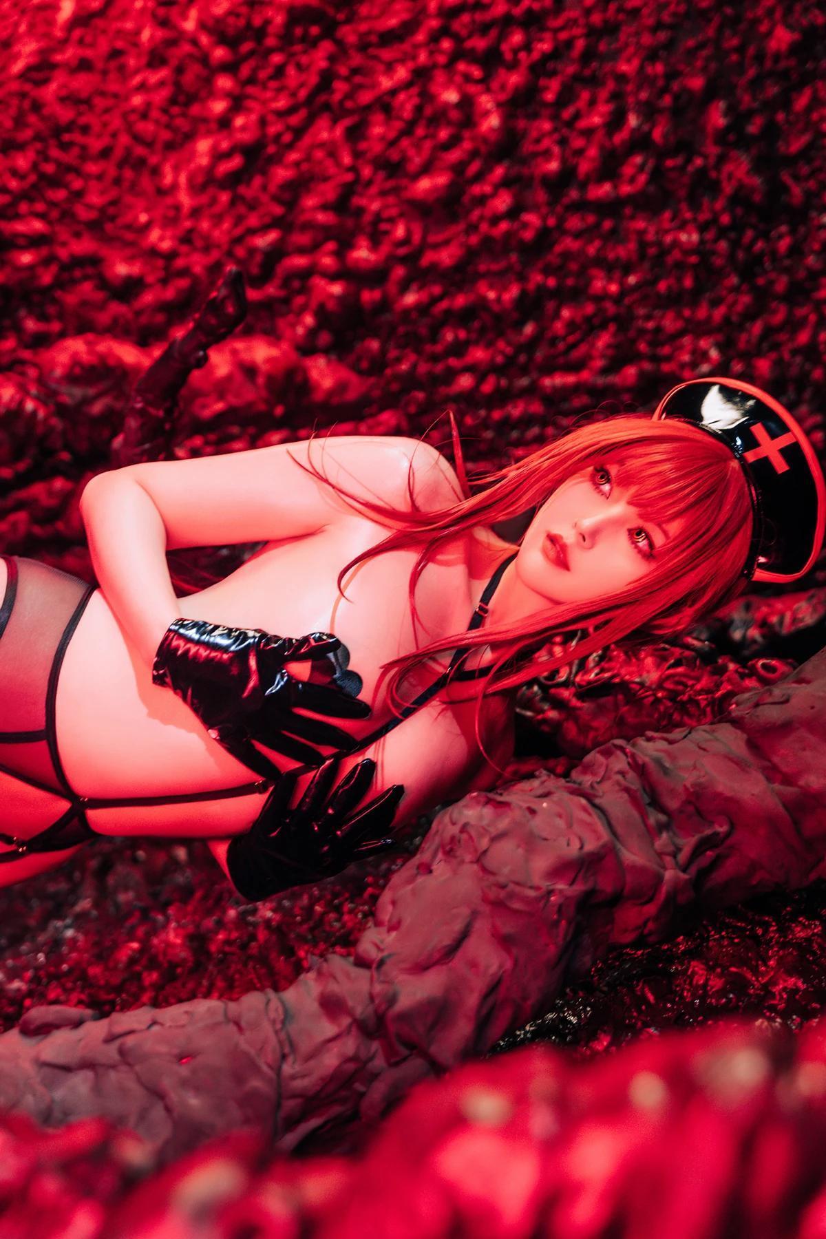 Cosplay Natsuko夏夏子 – 玛奇玛护士(58)