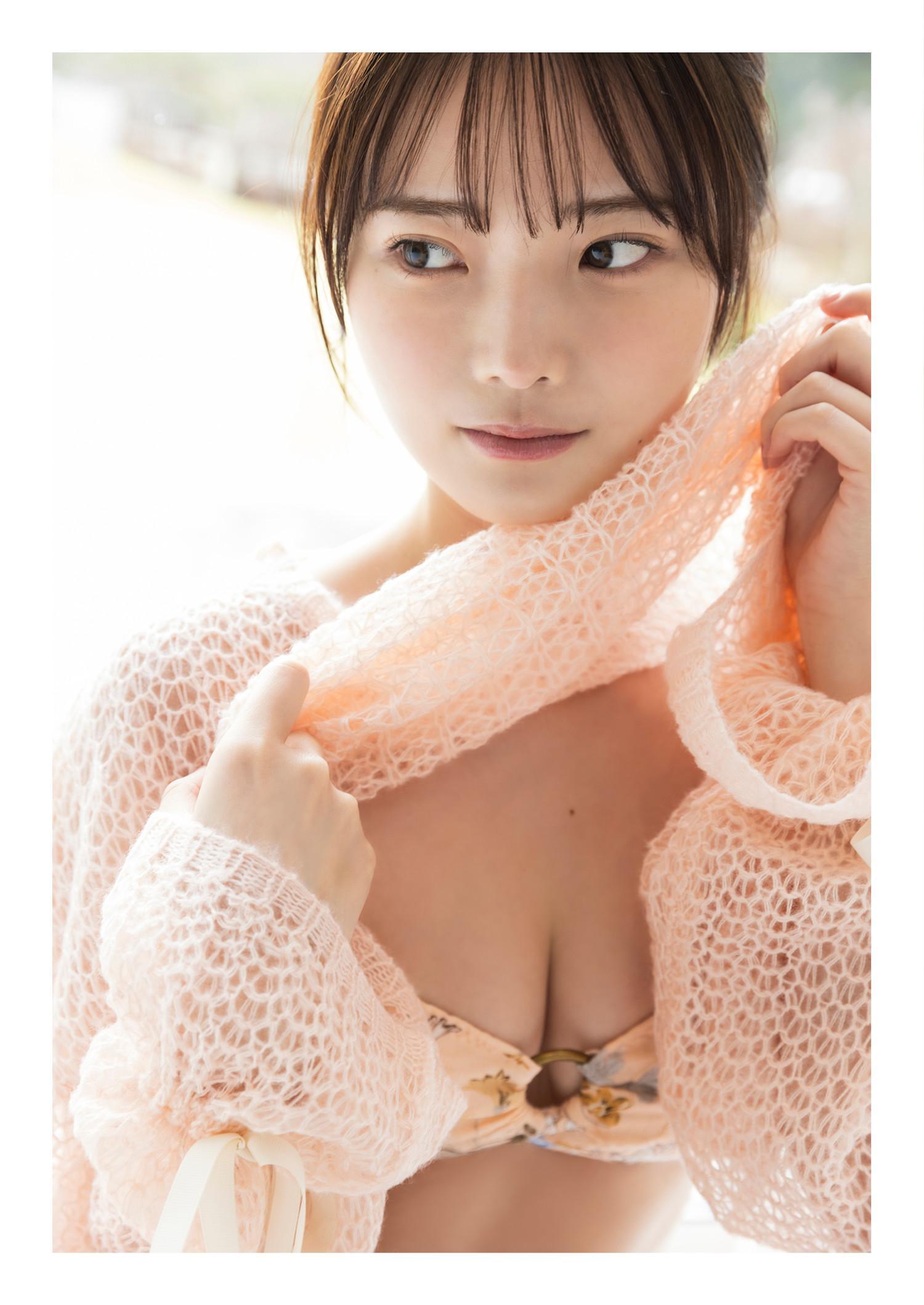 Himeka Araya 新谷姫加, 週プレ Photo Book 「猫っぽい彼女を抱きしめたい」 Set.01(4)