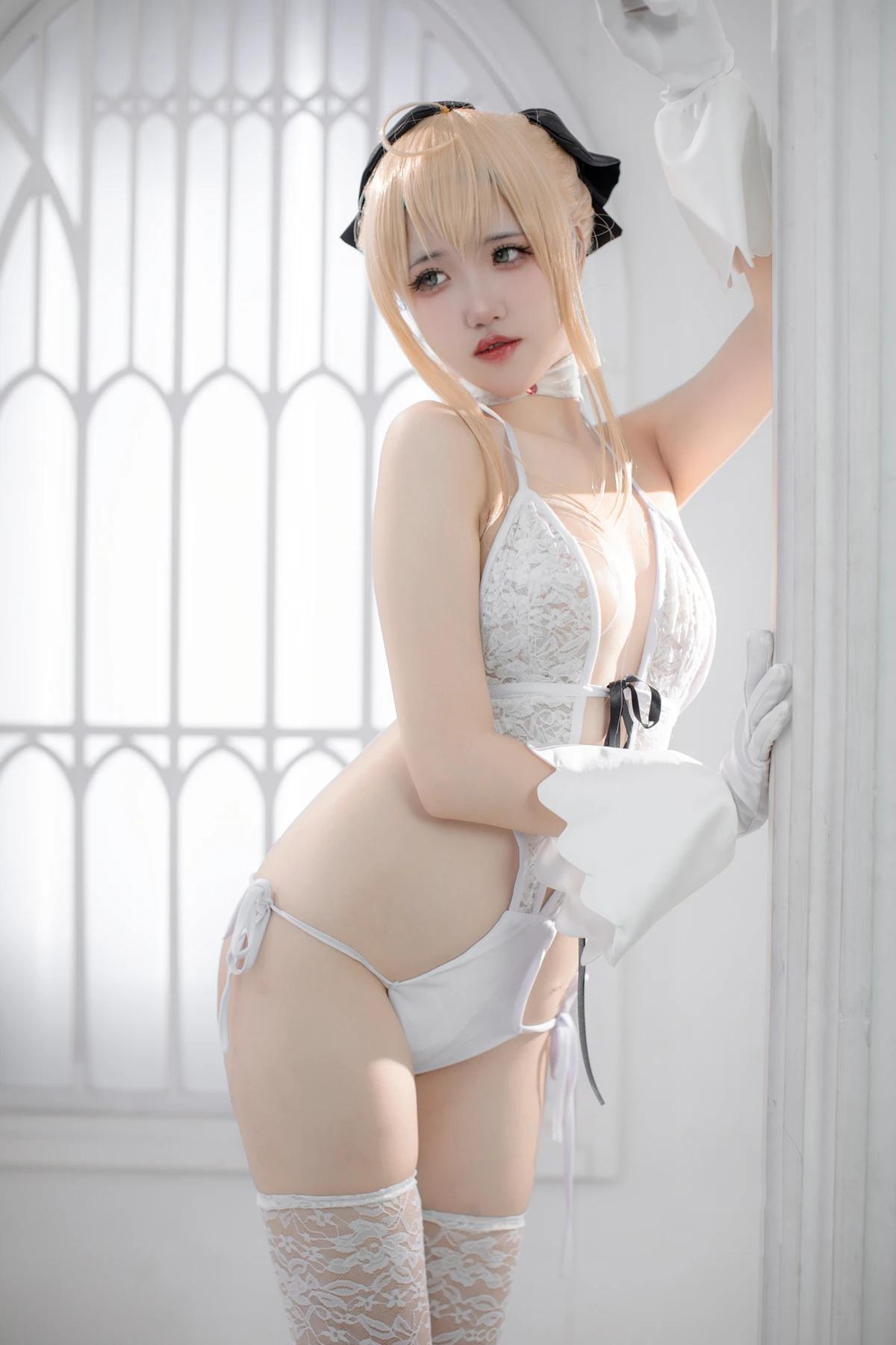 Cosplay 阿薰kaOri – FGO 白Saber(12)
