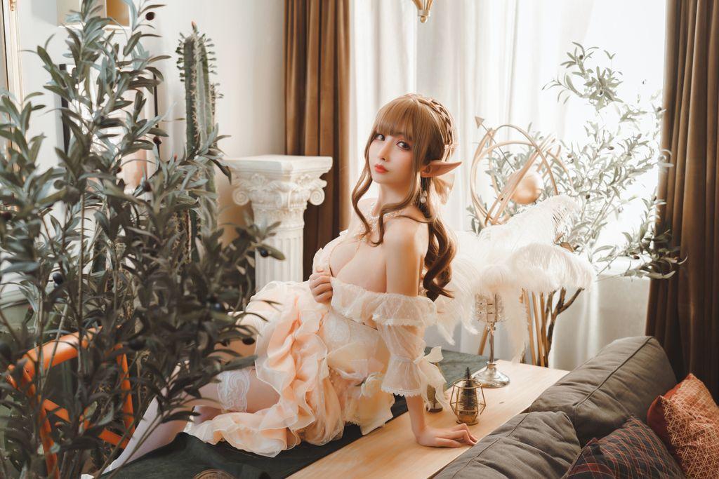 Coser@rioko凉凉子 Vol.043: 精灵姐姐 (31 photos )(24)