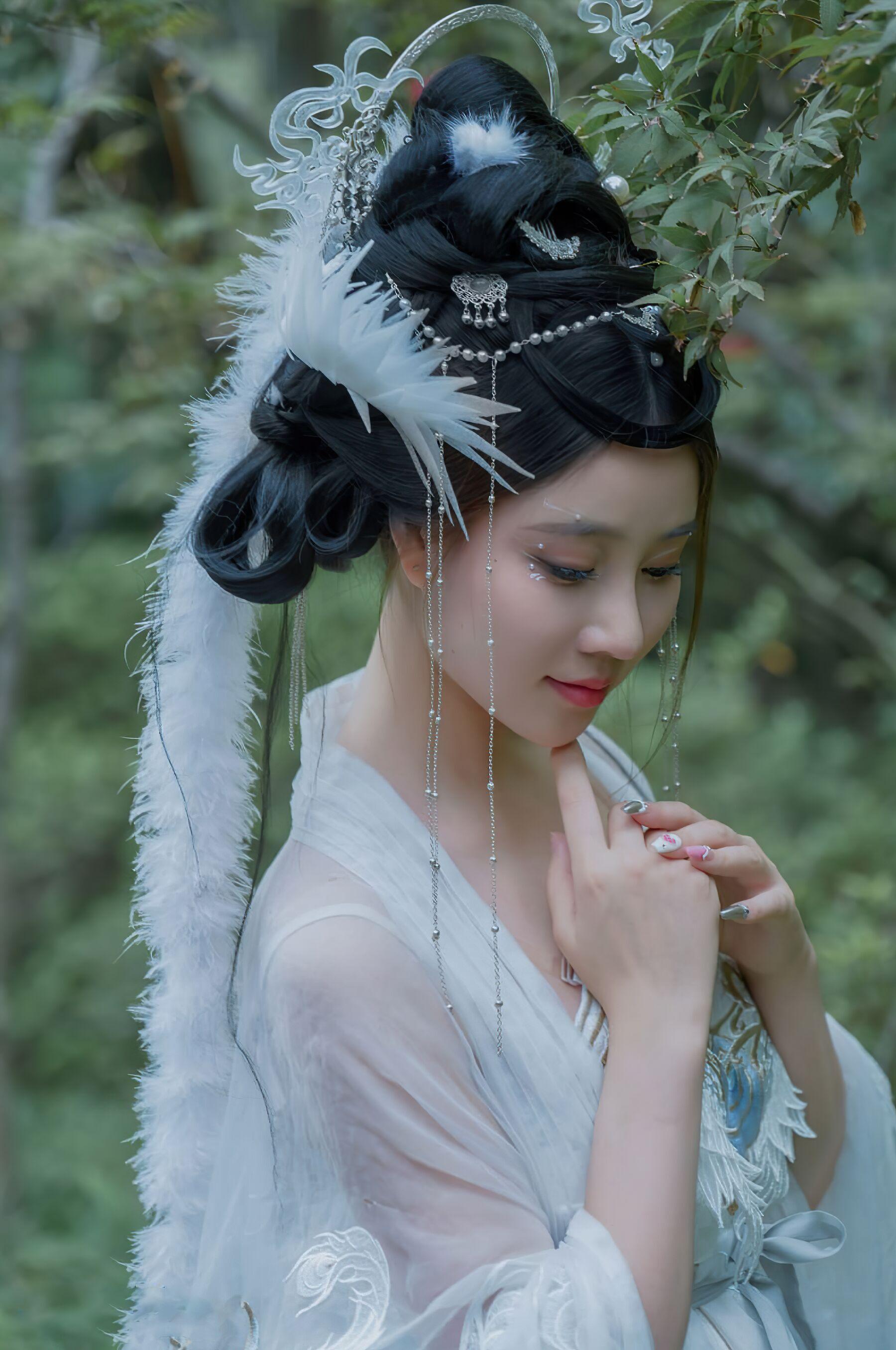 国模套图 年年《嫦娥仙子》(48)