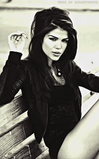 Marie Avgeropoulos V2BWuLs0_o