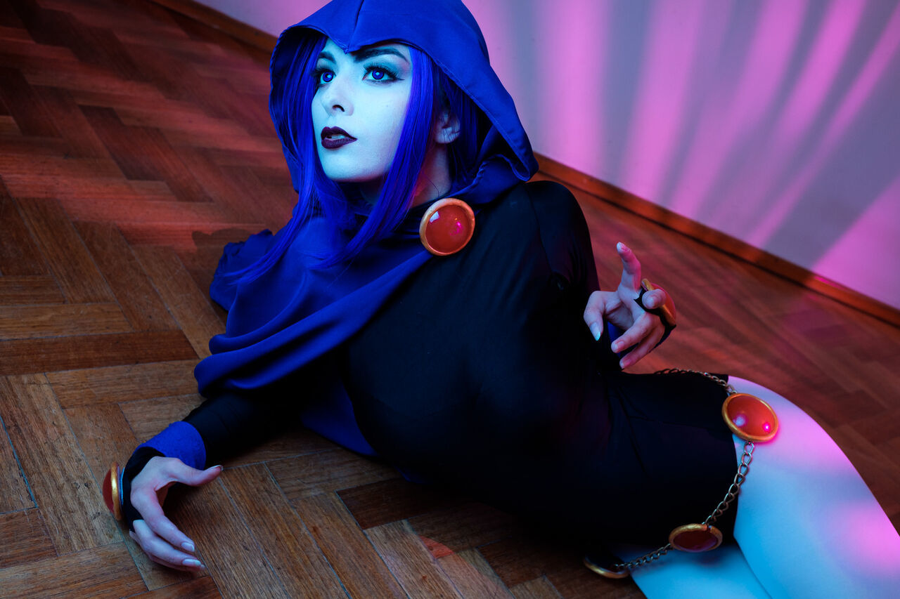 Valentina Kryp - Raven