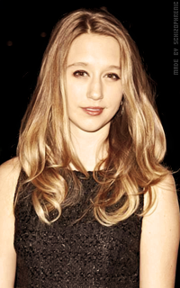 Taissa Farmiga QrYeSU9h_o