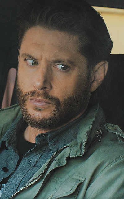 Jensen Ackles YIbCPCvY_o