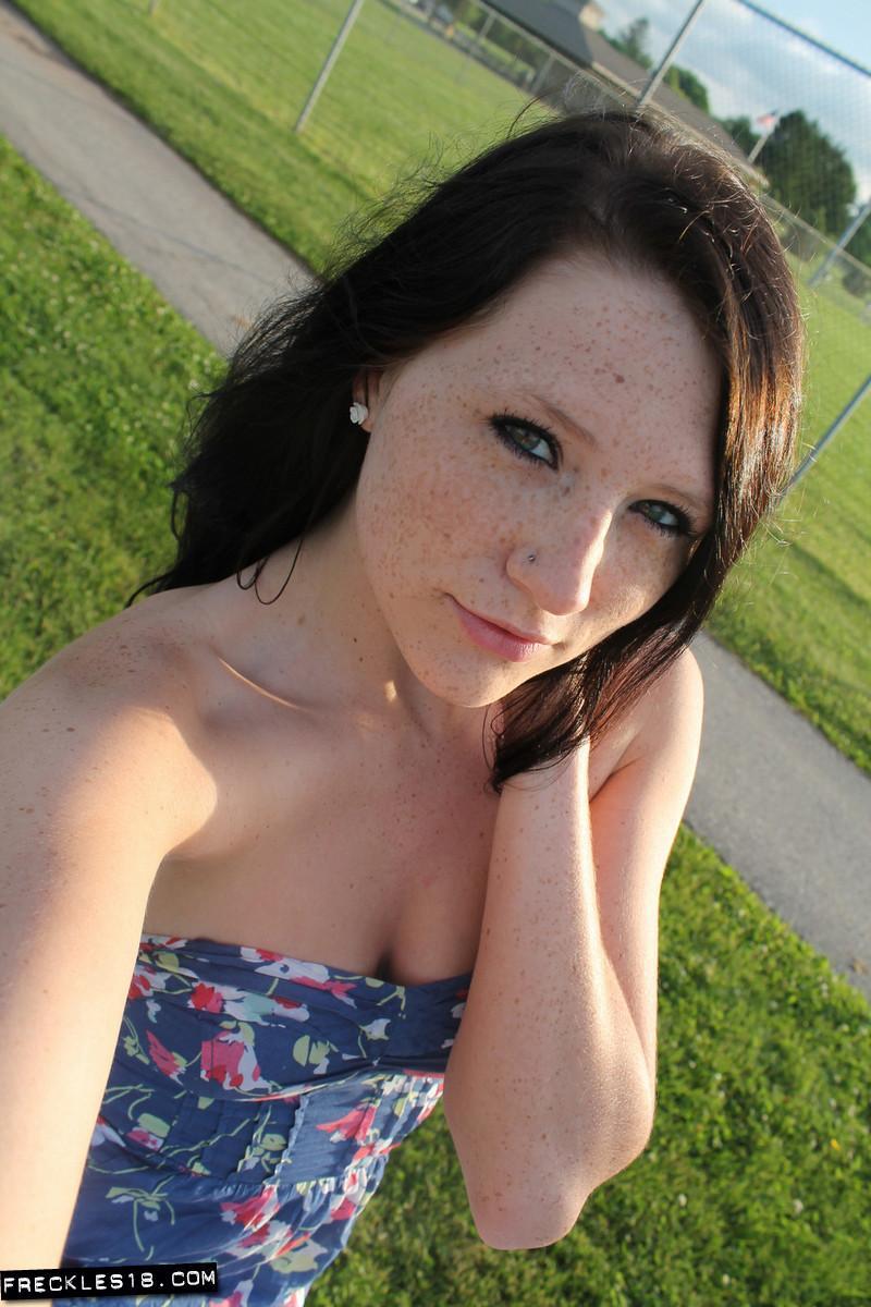 Teen solo girl Freckles 18 exposes her upskirt panties at a ball diamond(7)