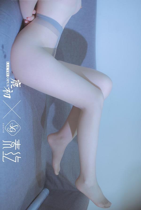网红MM鹿初少女私拍无圣光粉嫩图集(19)