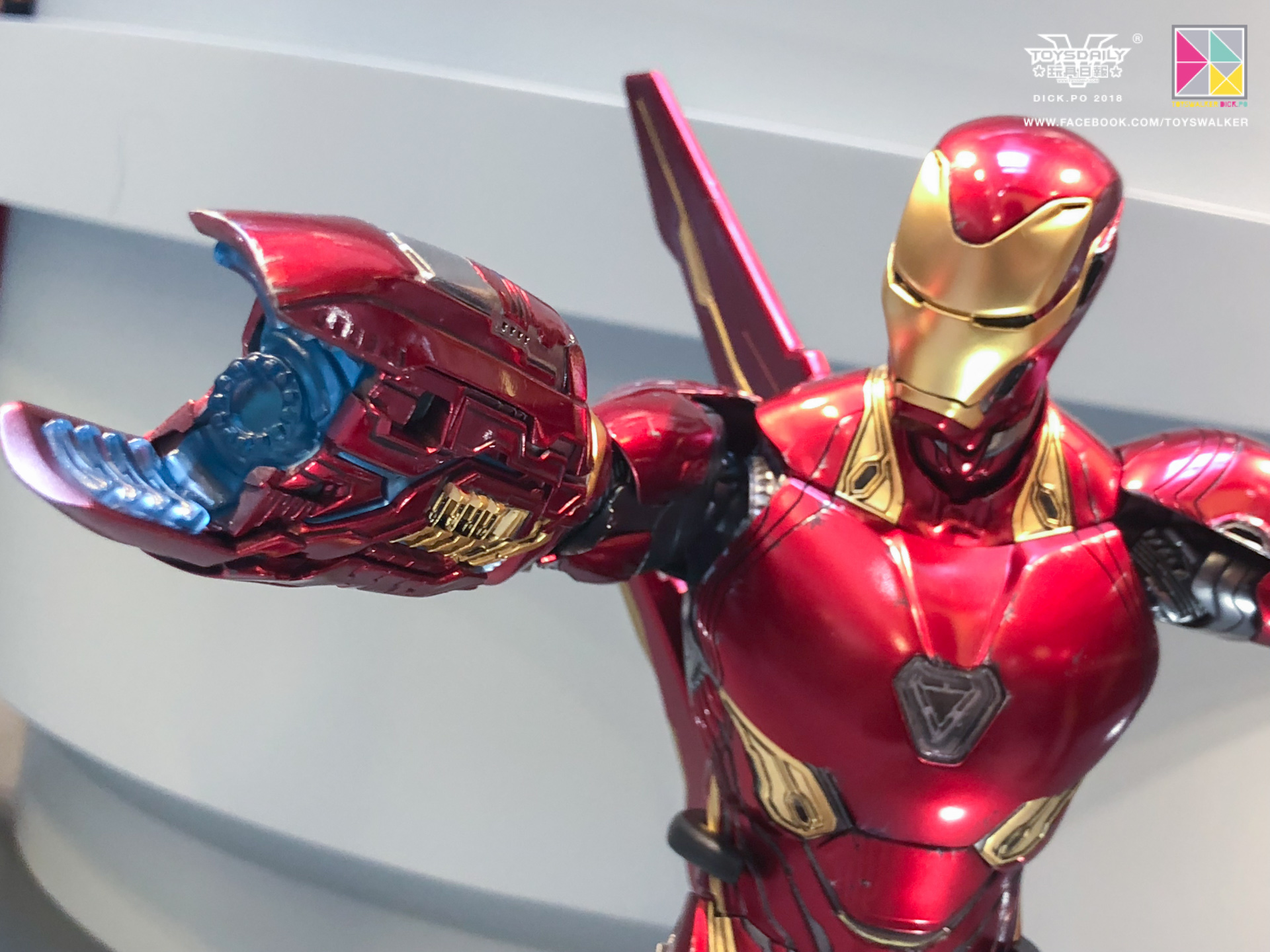 Exhibition Hot Toys : Avengers - Infinity Wars  9hw3daqi_o