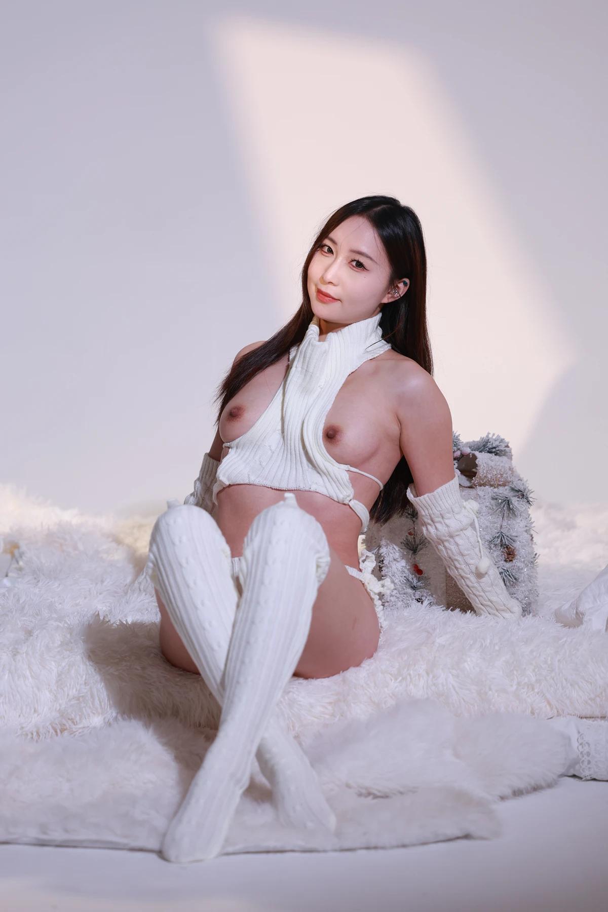 LiLi – 極品國模 大尺度 私拍 視圖 Set.01(22)