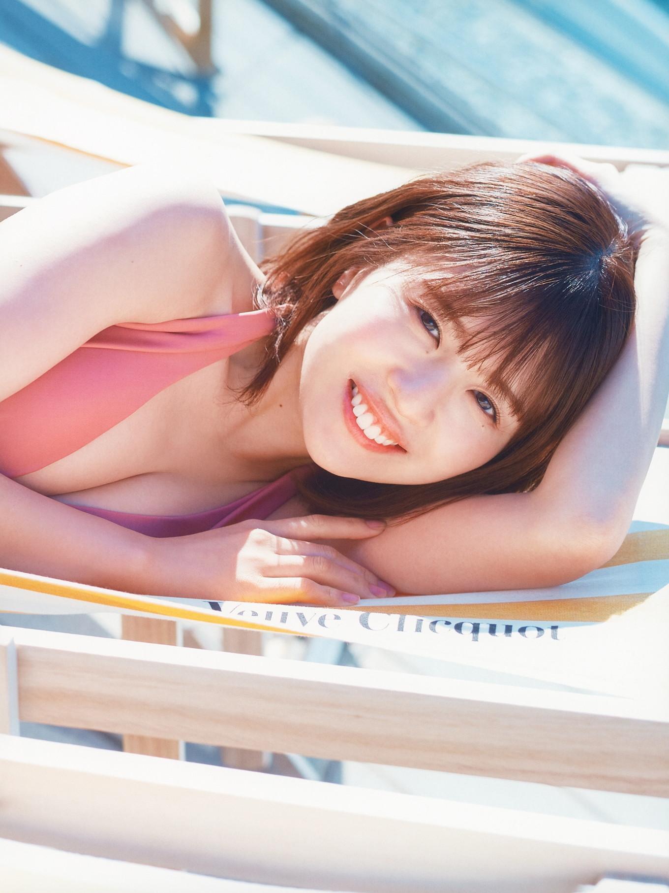 Konoka Matsuda 松田好花, 1st写真集 Photobook 「振り向いて」 Set.01(22)