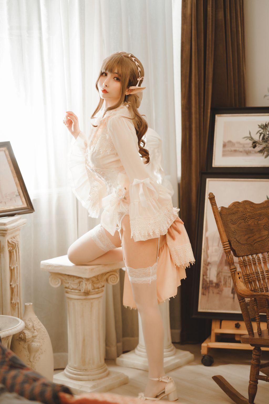 Coser@rioko凉凉子 Vol.043: 精灵姐姐 (31 photos )(10)