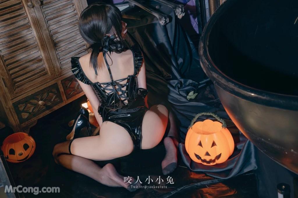 Coser@黏黏团子兔:『兔兔班车』万圣小恶魔 (41 photos )(14)