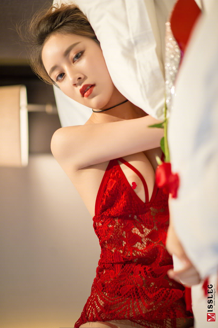Honey Diamond Edition F001 Qiao Yilin Valentine's Day Rose Story 19