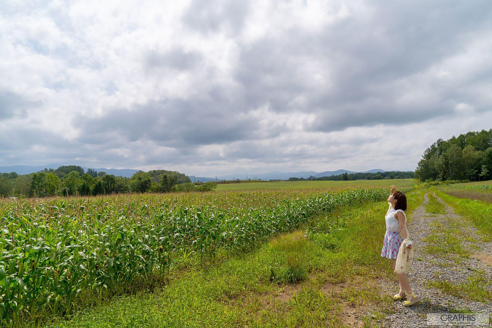 小島みなみ《Can you come here!》 [Graphis] WINTER SPECIAL 2018 写真集(1)