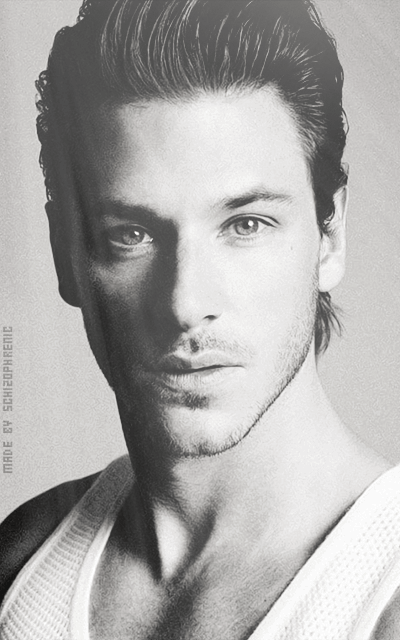 Gaspard Ulliel ACtsaoeY_o