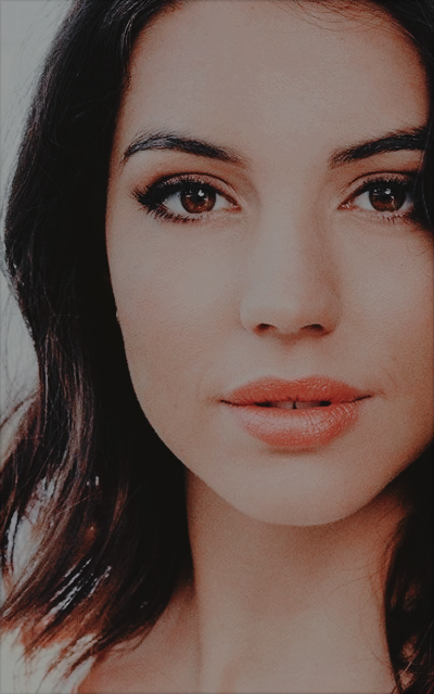 Adelaide Kane 57ddKp0I_o