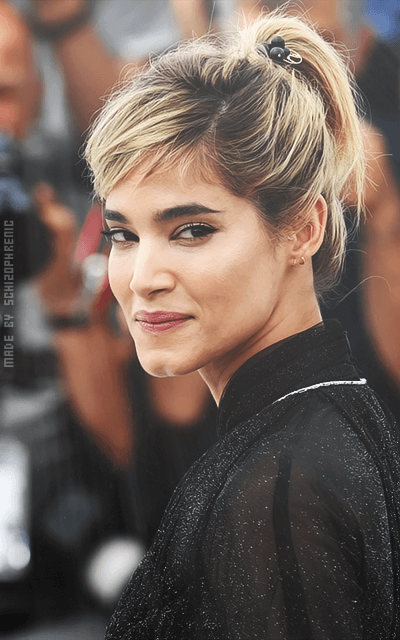 Sofia Boutella - Page 4 DrI4cwBl_o