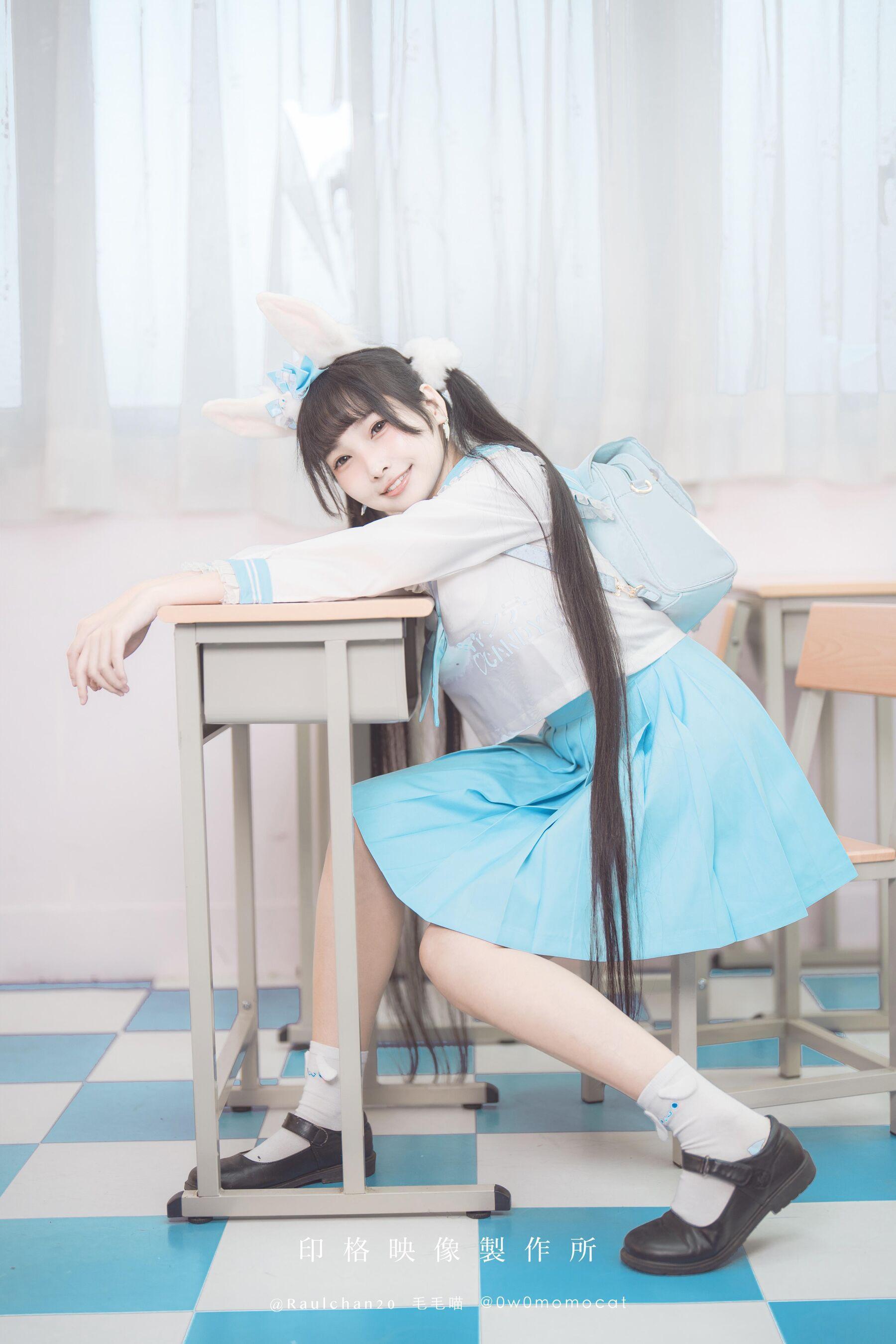 国模套图 慕慕Momo《玉桂狗 Cinnamoroll》(26)