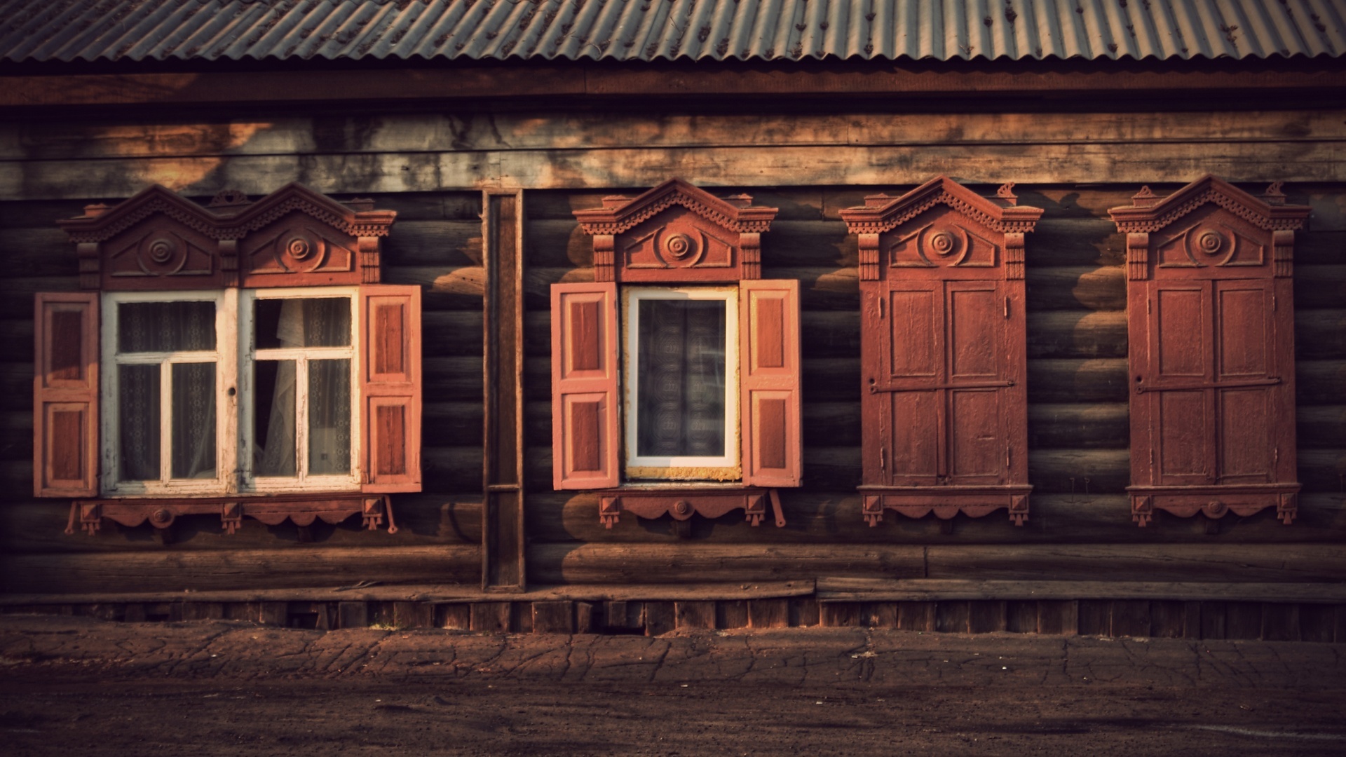73 Siberian Wooden Houses [1920x1080]