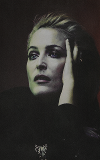 Gillian Anderson Pimz03AH_o