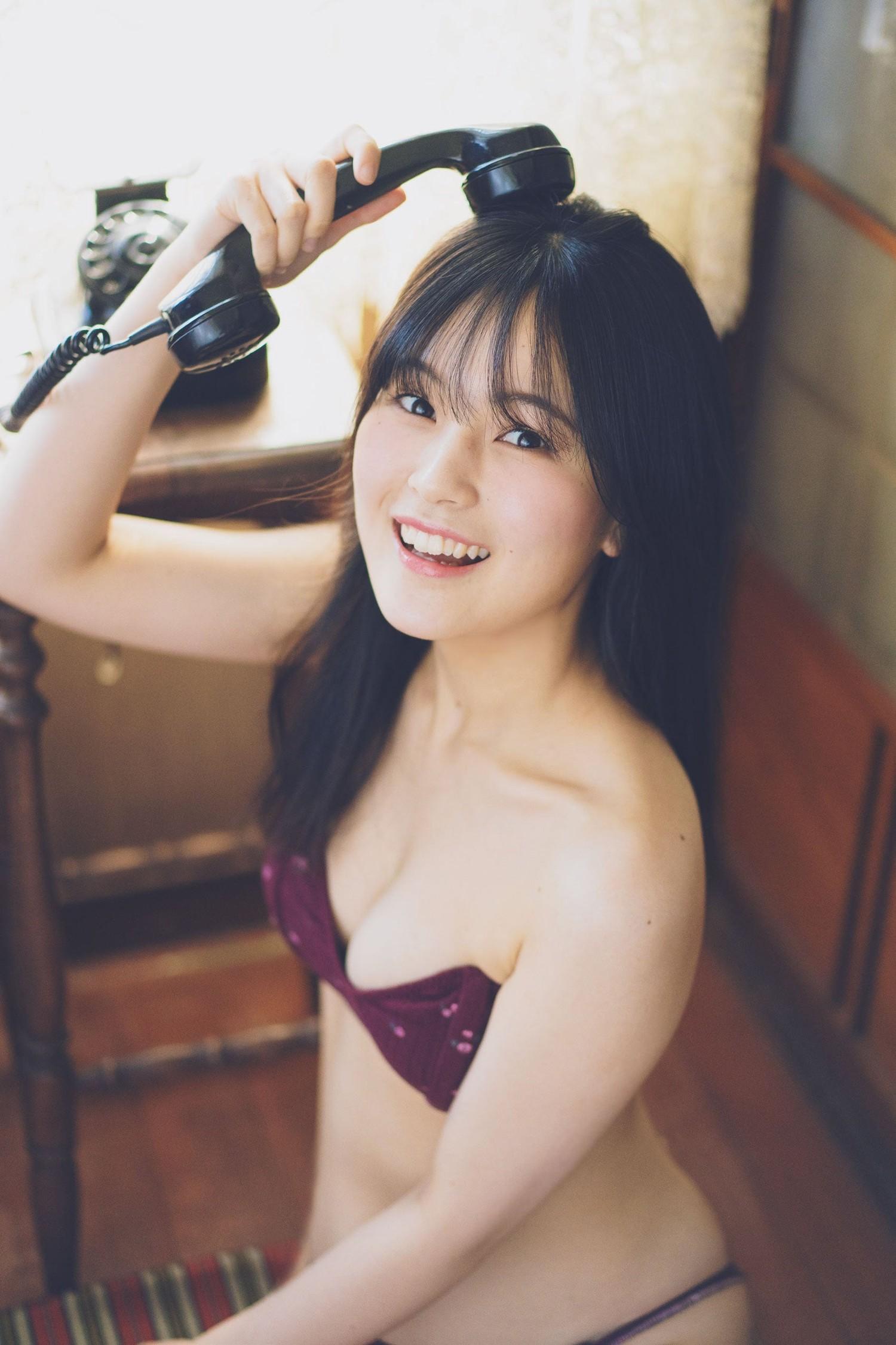 Yuha Kitamura 北村優羽, Weekly Playboy 2024 No.06 (週刊プレイボーイ 2024年6号)(9)