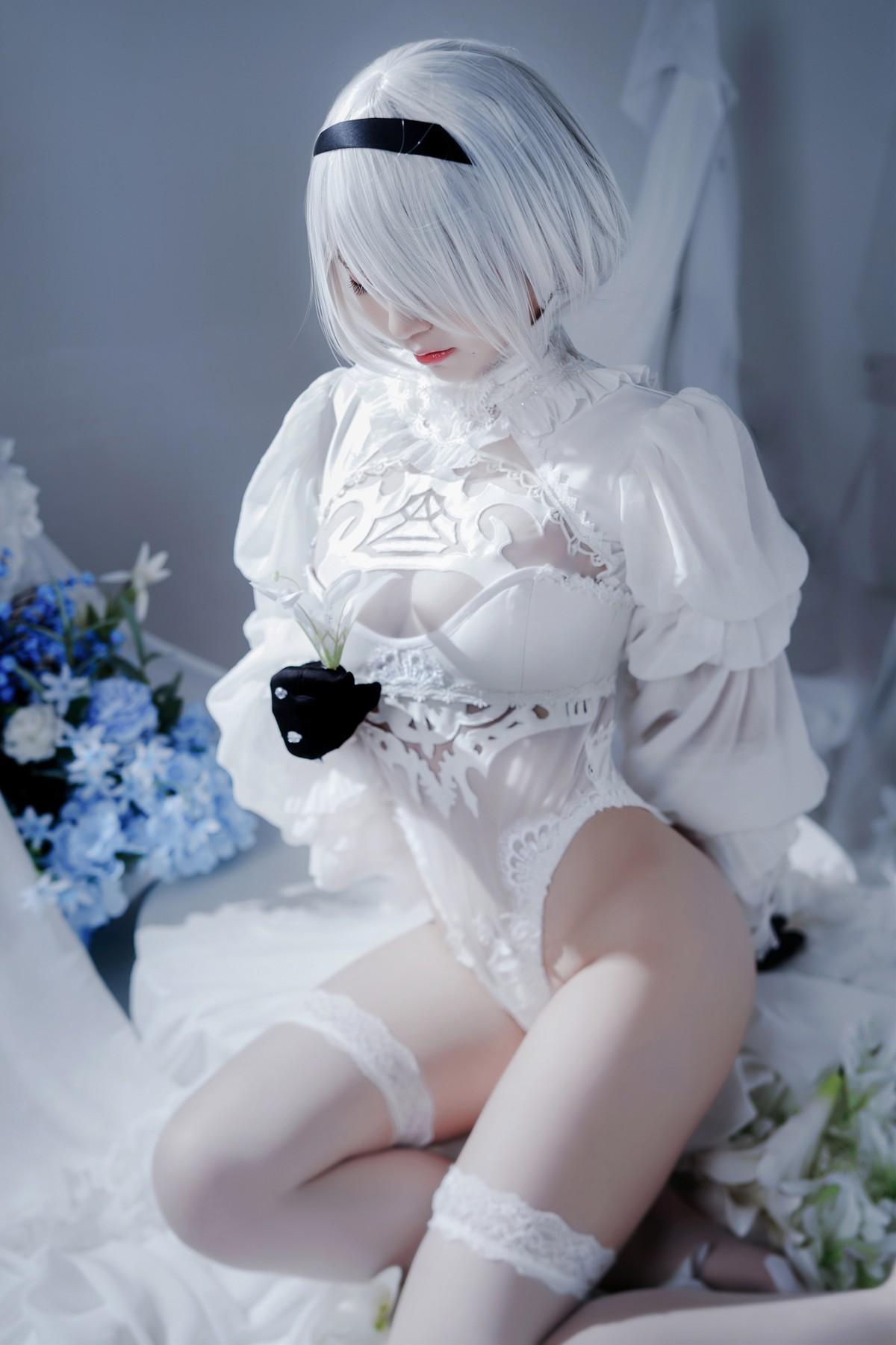 Cosplay 半半子 Automataヨルハ二号B型 白いドレス(1)